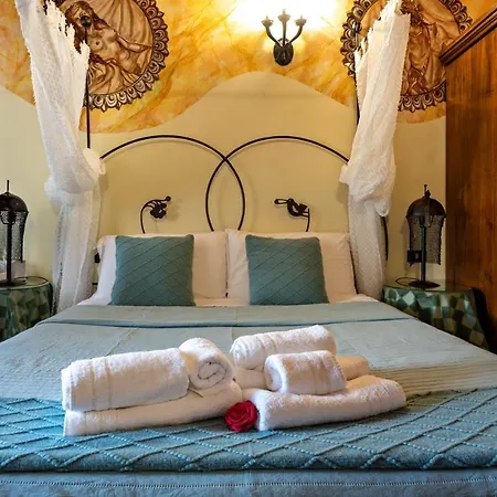 Luxury Corte Di Re Artu 2* Lucca
