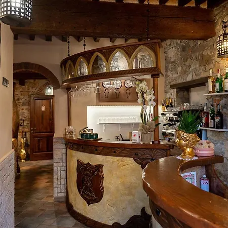 Luxury Corte Di Re Artu