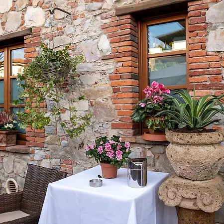 Luxury Corte Di Re Artu Bed & Breakfast 2*