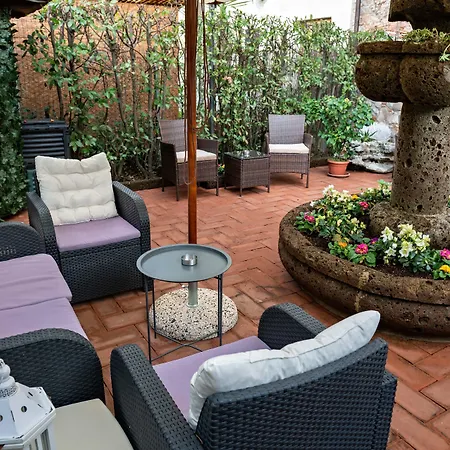 Luxury Corte Di Re Artu ベッド・アンド・ブレックファスト 4*