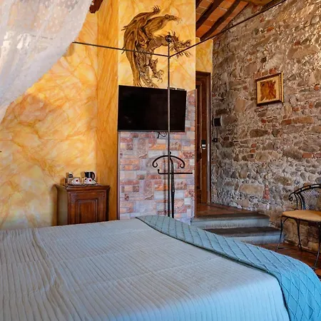 Luxury Corte Di Re Artu Bed & Breakfast 2*