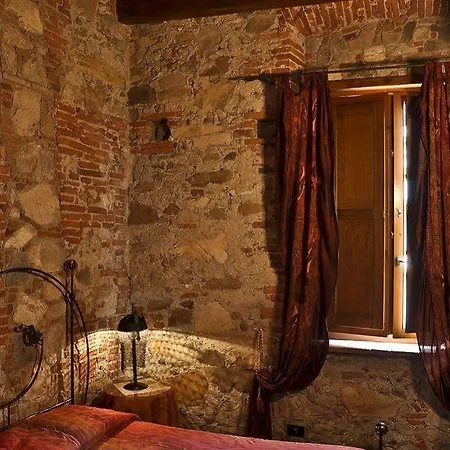 Bed & Breakfast Luxury Corte Di Re Artu 2*