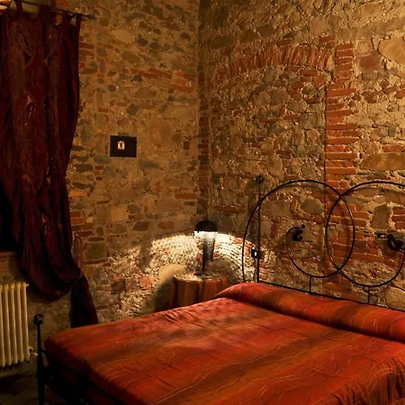 Luxury Corte Di Re Artu Bed & Breakfast 2*